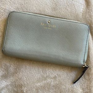 Kate Spade wallet / purse (color mint green)